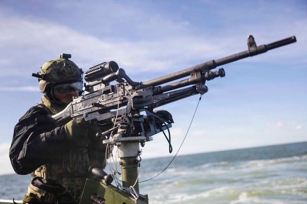 Qua Patet Orbis. Dutch Mariners Sharpen Skills at Cherry Point Ranges