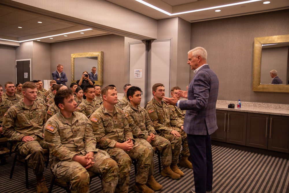 Fort Smith Chamber of Commerce Thanks Arkansas Guard members with JTF-DC