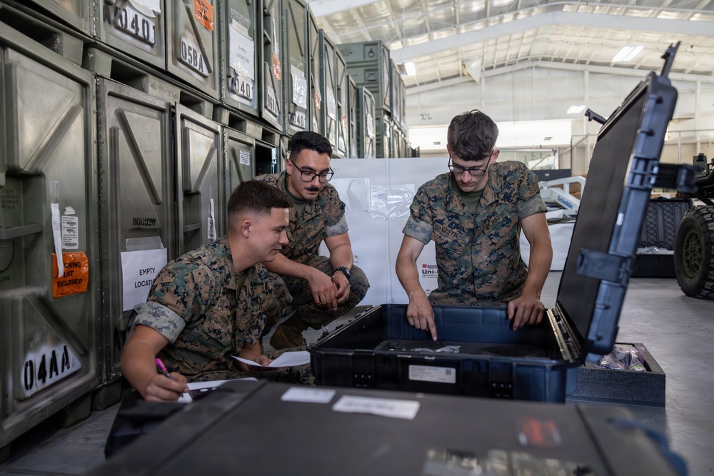 U.S. Marines with 2nd LAAD familiarize themselves with the LMADIS