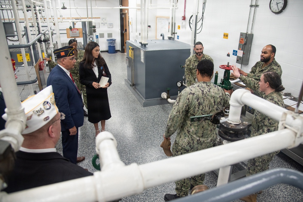 National Security Policy Analyst, American Legion Headquarters, visits Surface Warfare Engineering School Command (SWESC)