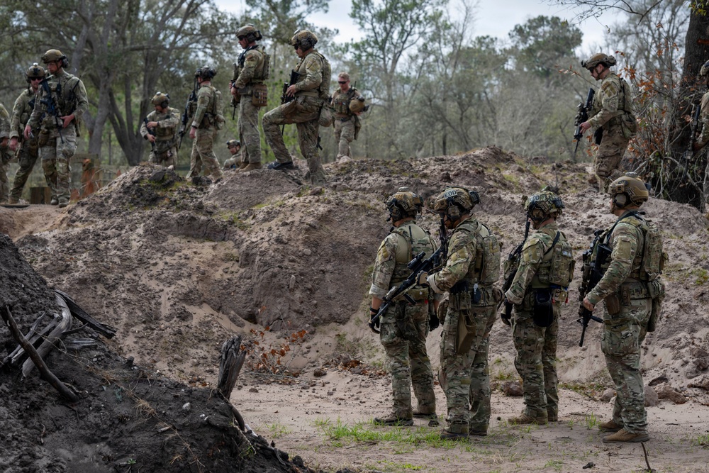 U.S., Danish EOD technicians enhance combat readiness during FTX