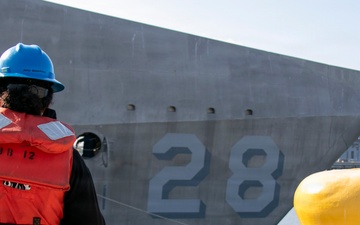 USS Savannah (LCS 28) arrives in Portland
