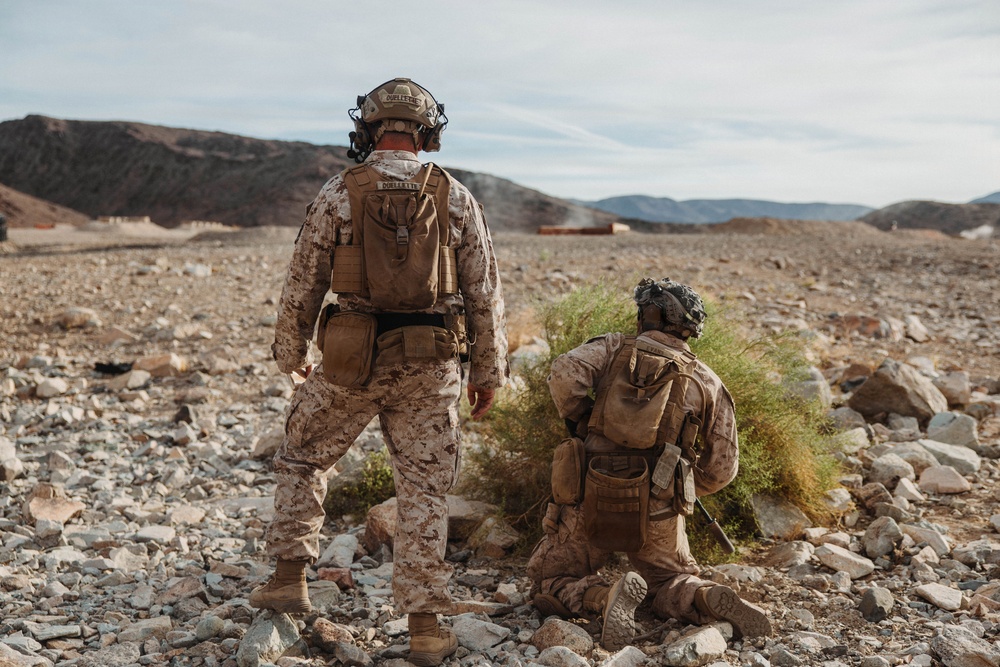 Marines with 2nd CEB Conduct Platoon Attacks during 2-26