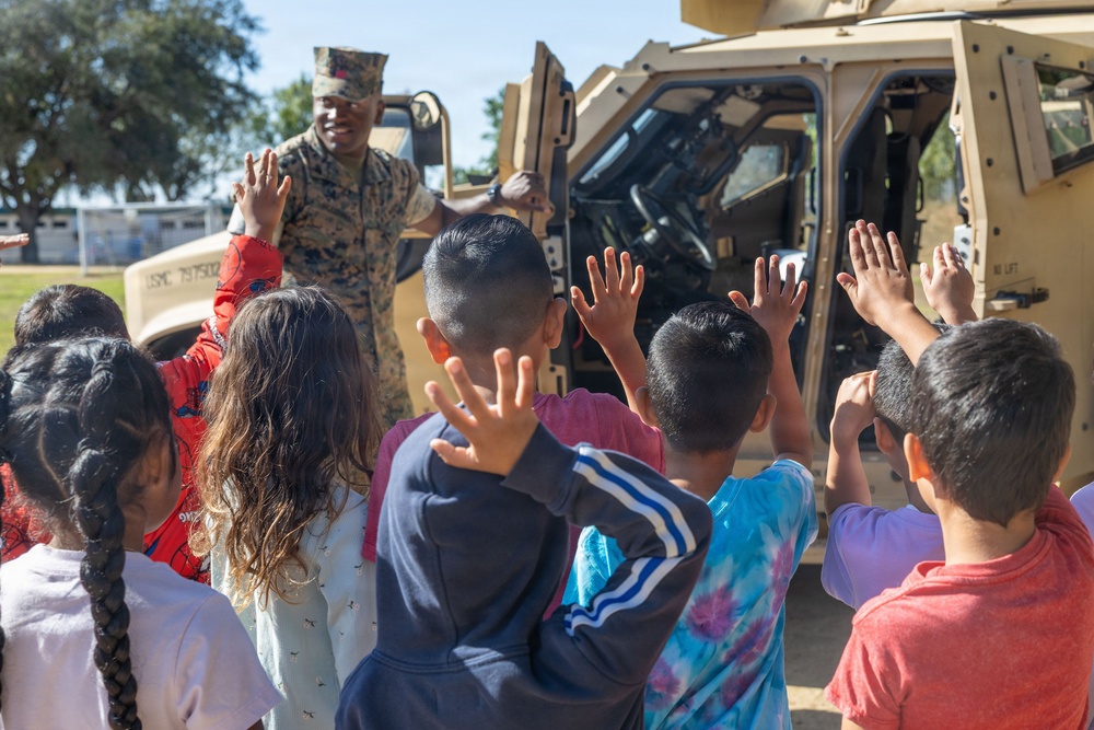 Marines with CLR-1 Visit Local Elementary School for Month of the Military Child