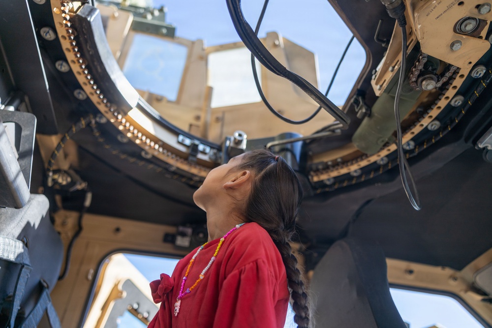 Marines with CLR-1 Visit Local Elementary School for Month of the Military Child
