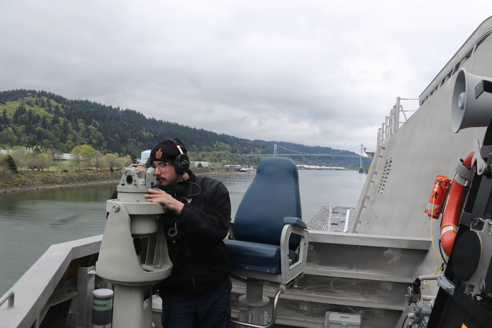 USS Savannah (LCS 28) arrives in Portland