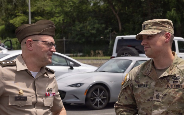 USTRANSCOM Deputy Commander Visits 8th TSC LSV