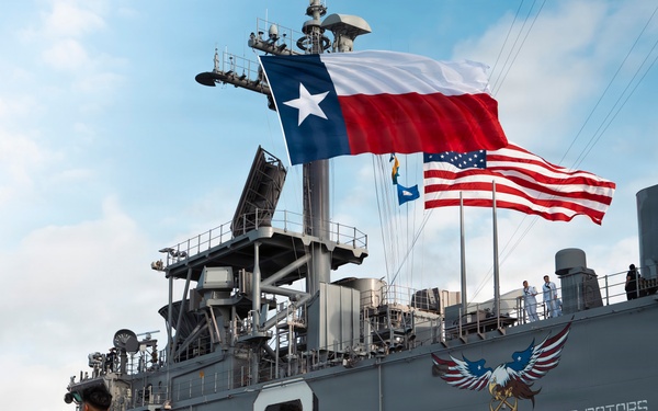 Fleet Week Houston Strengthens Community Ties, Showcases Maritime Power