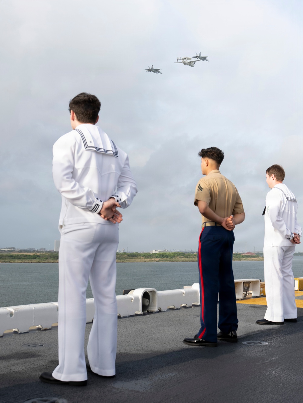 USS Kearsarge Arrives to Fleet Week Houston