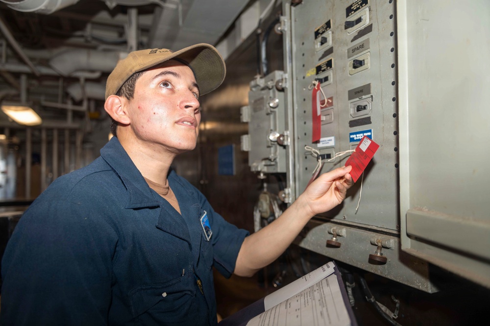 Sailors aboard USS Blue Ridge