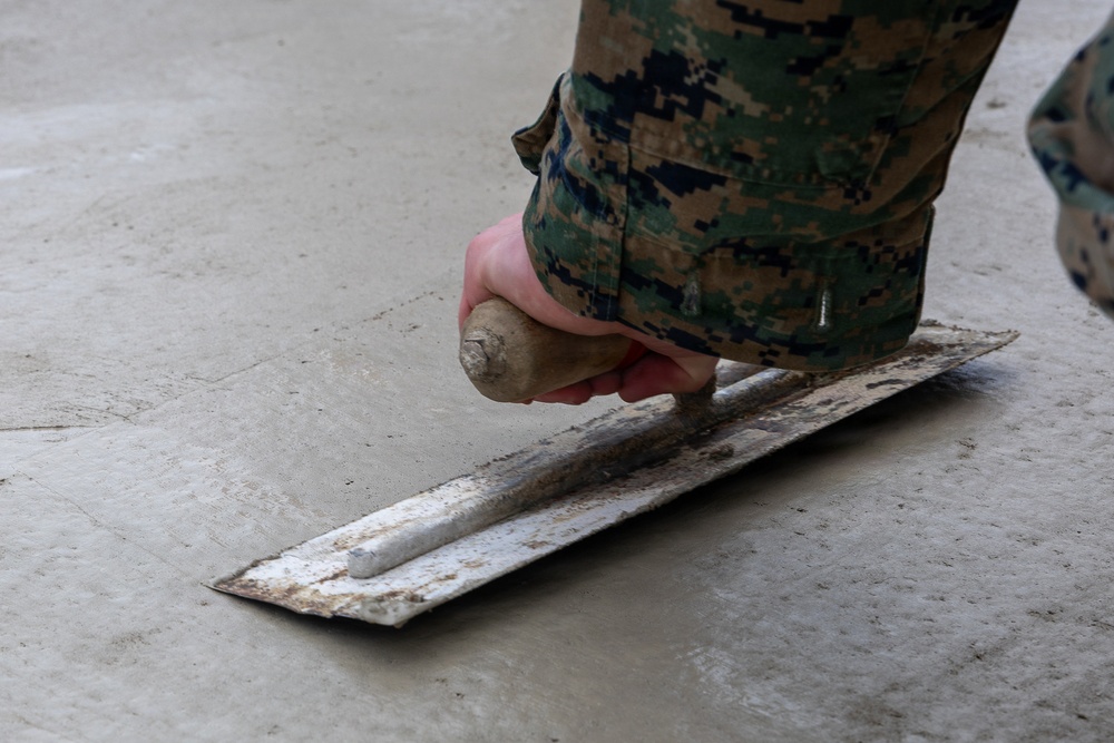 MWSS-172 trains in airfield damage repair