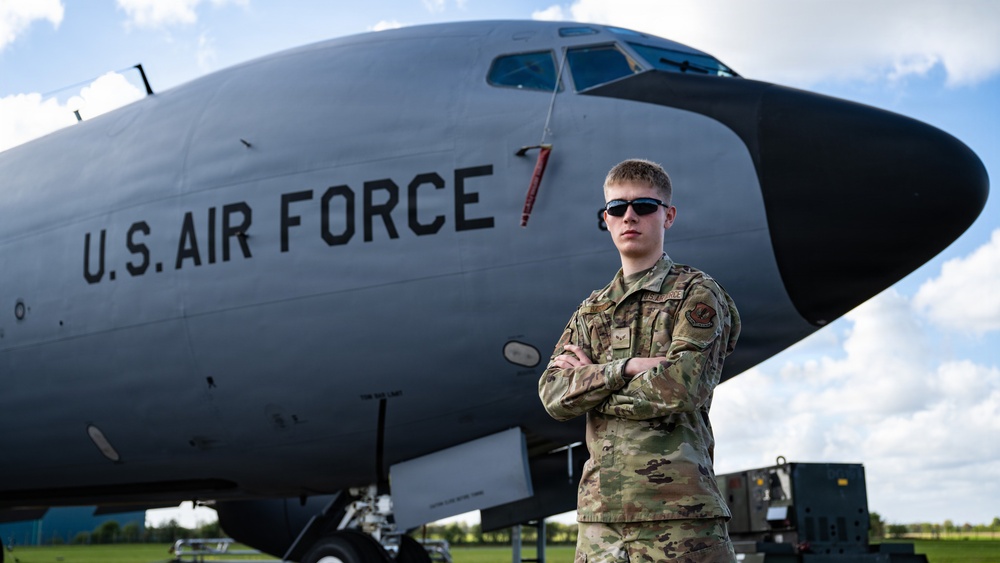 Multi-Capable Airman strengthens 100 ARWs readiness
