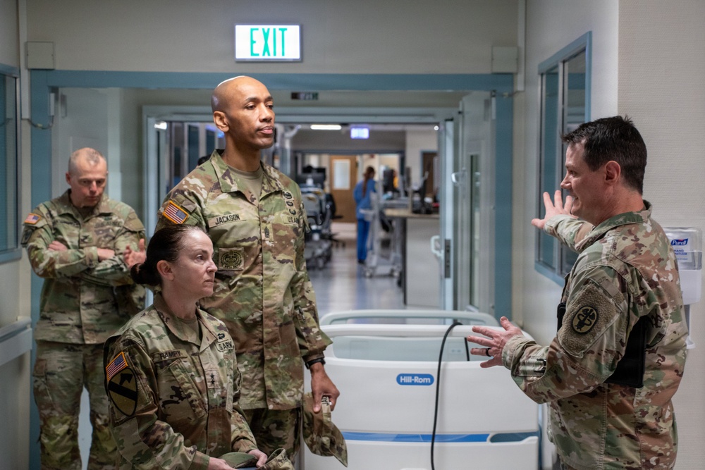 HRC leadership visits LRMC