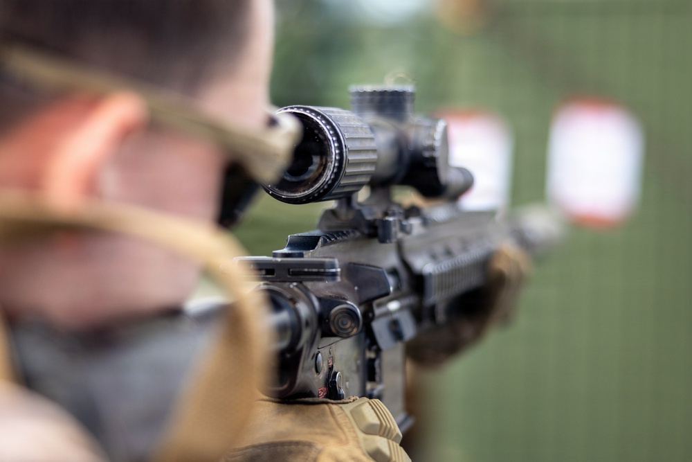11th MEU Marines Conduct Weapons Manipulation and Patrolling Tactics Training Aboard USS Comstock