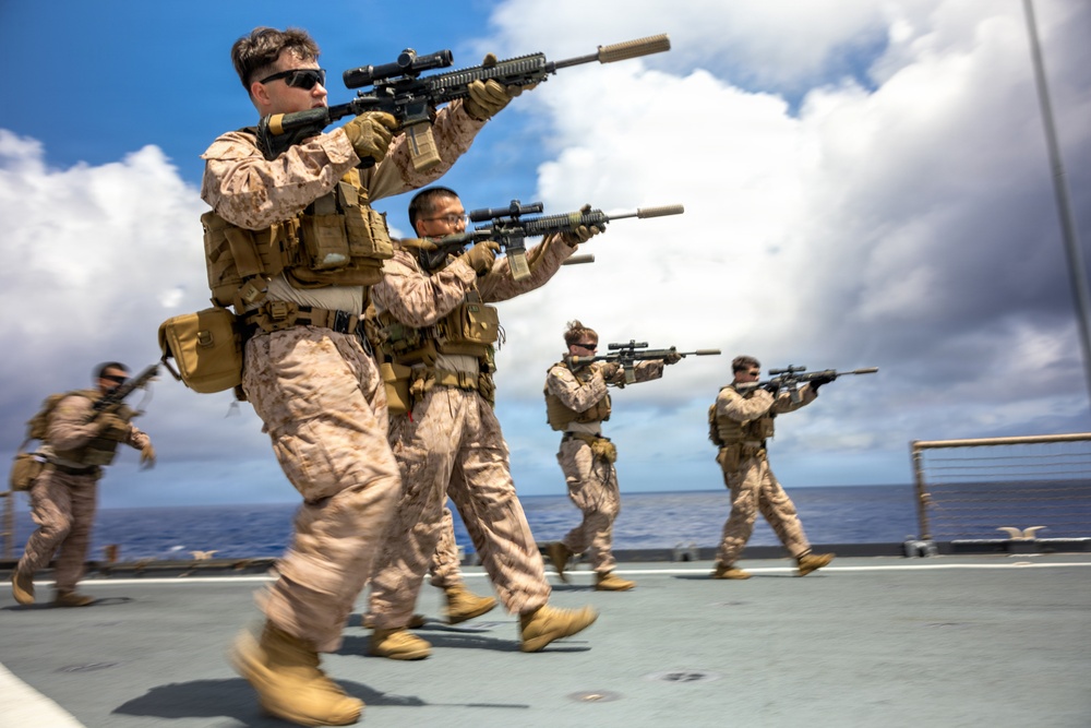 11th MEU Marines Conduct Weapons Manipulation and Patrolling Tactics Training Aboard USS Comstock