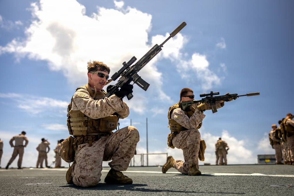 11th MEU Marines Conduct Weapons Manipulation and Patrolling Tactics Training Aboard USS Comstock