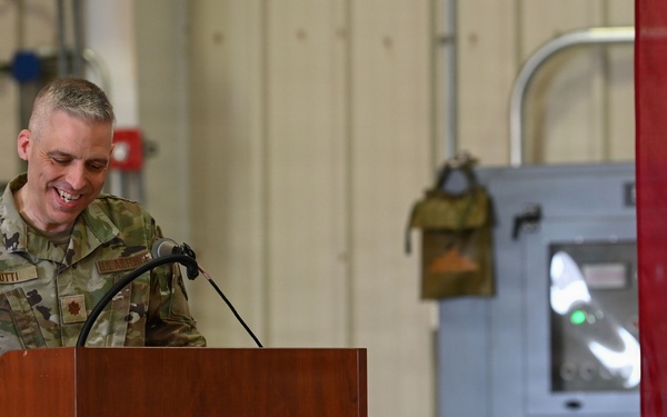 Passing the Torch: 104th Mission Support and Maintenance Groups Hold Dual Change of Command Ceremonies