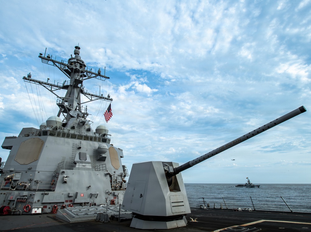 CSG 11/Ecuadorian Navy Photo Exercise