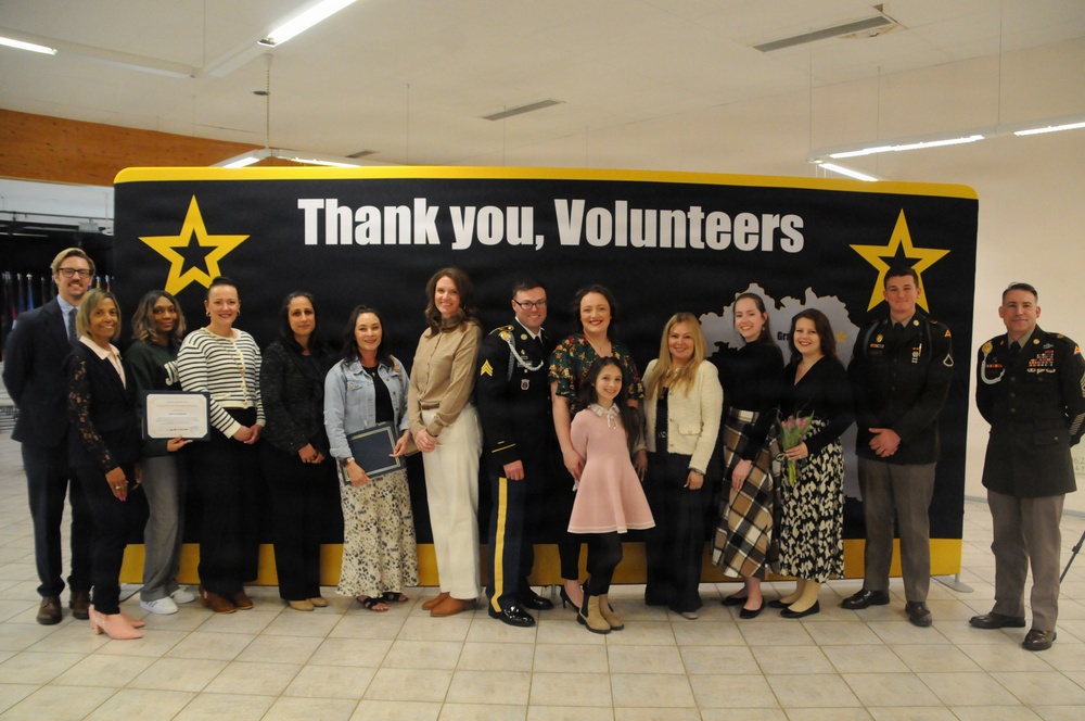 Group photo for Hohenfels volunteers