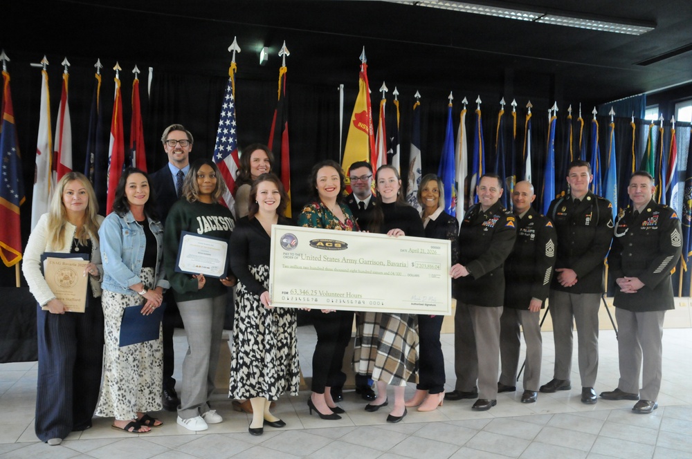 USAG Bavaria volunteer group photo with check
