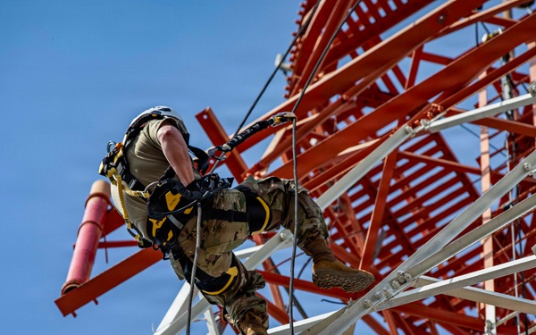 1SIG BDE Signal Month: 1st Signal Brigade conduct Mast System Tower Training at Camp Humphreys.