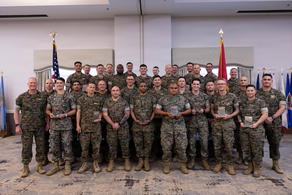 The Marine Corps Aviation Association hosts banquet for 2nd MAW award nominees