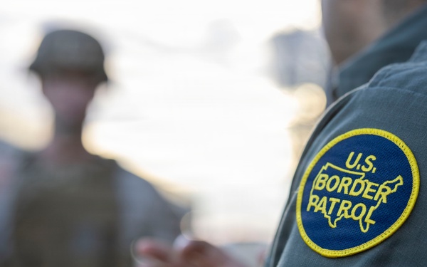 2nd Marine Logistics Group conducts bilateral patrol