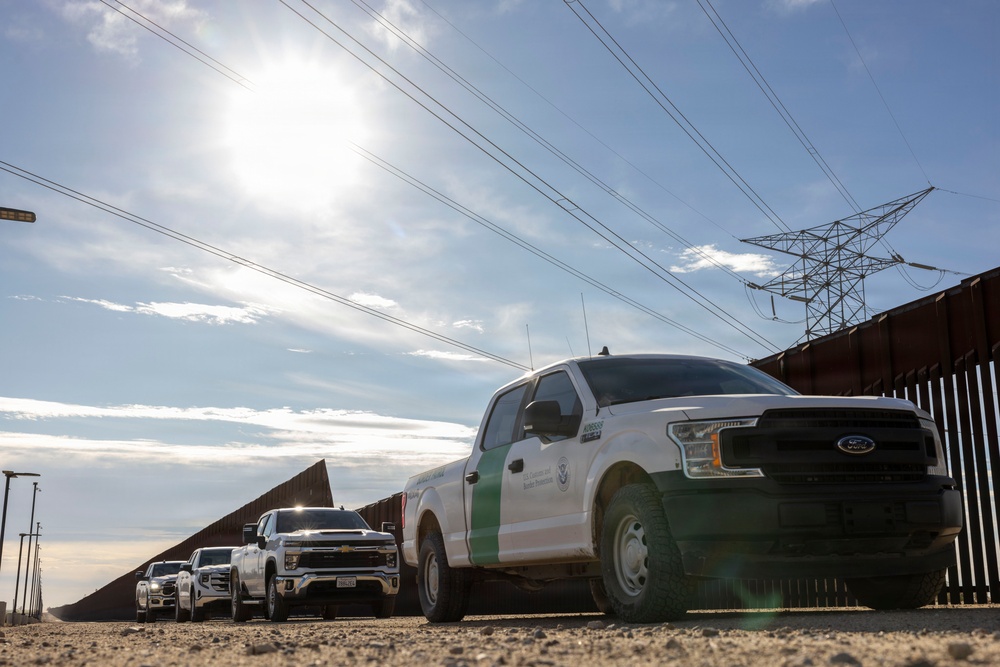 2nd Marine Logistics Group conducts bilateral patrol