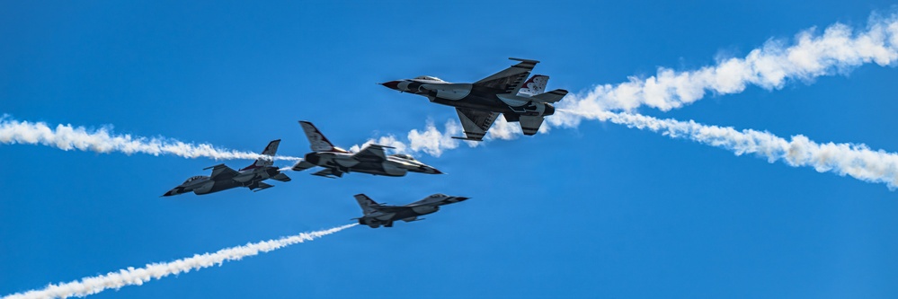 Gulf Coast Salute Air Show 2026