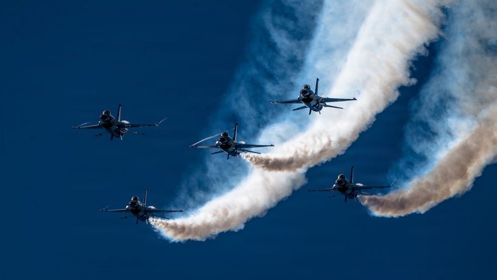 Gulf Coast Salute Air Show 2026