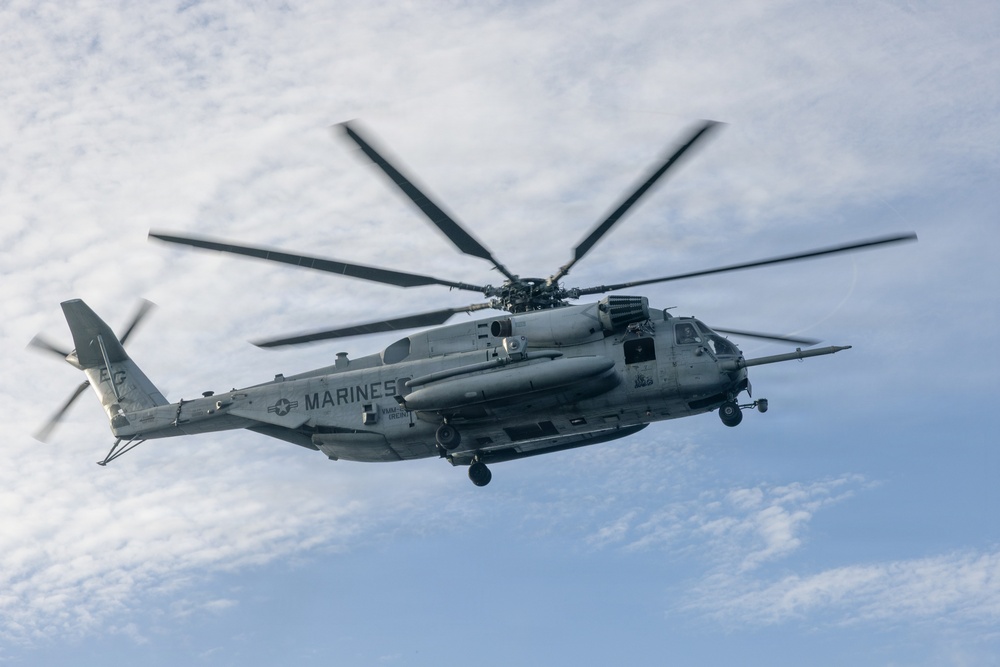 22nd MEU (SOC) | VMM-263 (REIN) CH-53E Flight Operations Aboard USS San Antonio