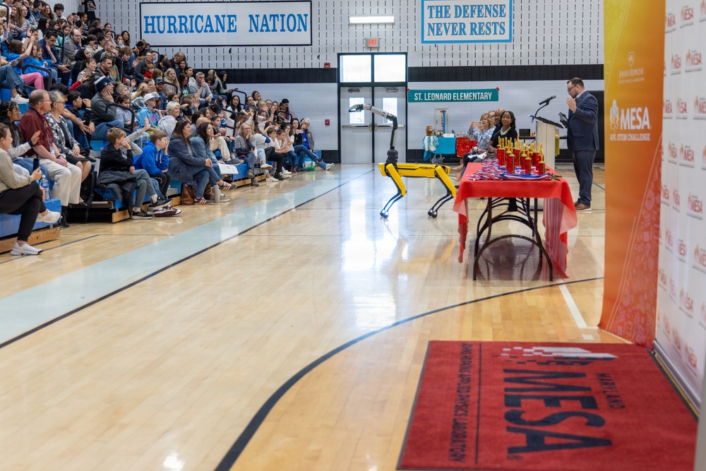 Carderock Scientists Inspire Future Innovators at Calvert County MESA Day