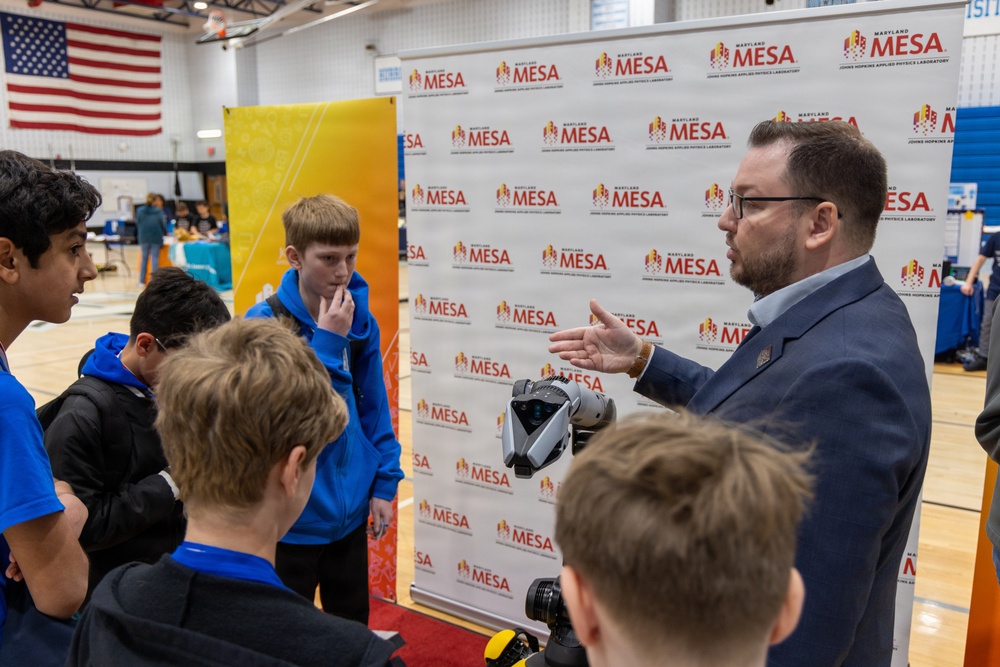 Carderock Scientists Inspire Future Innovators at Calvert County MESA Day