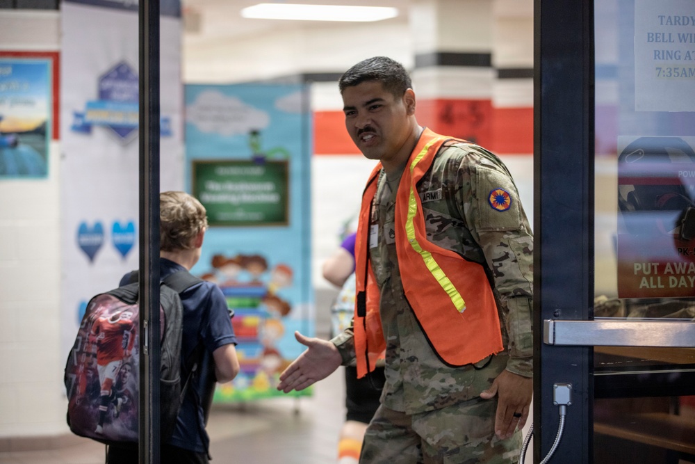13th ACSC Soldiers Support Purple Up Day at Lakewood Elementary School