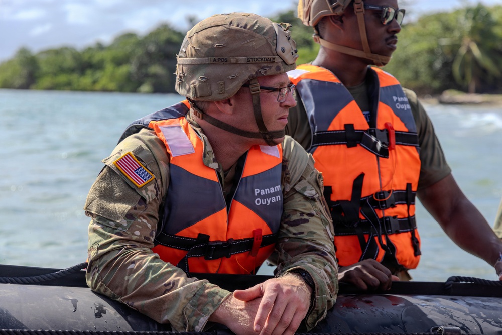 Army Security Cooperation Group–South train on Rigid Inflatable Boats in Panama