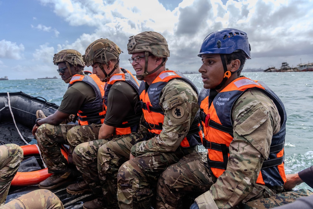 Army Security Cooperation Group–South train on Rigid Inflatable Boats in Panama