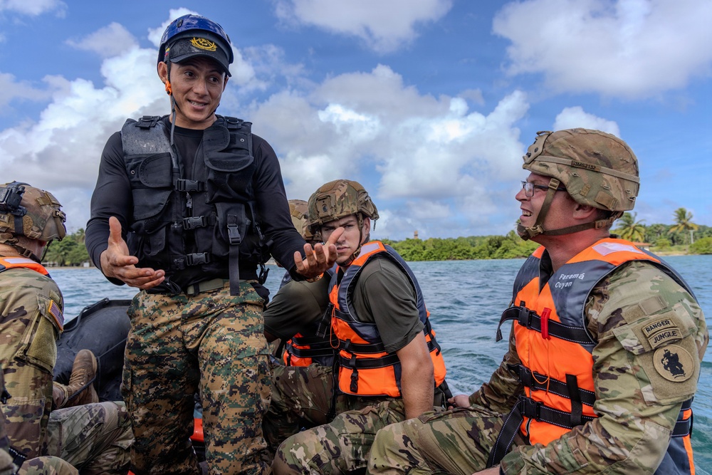 Army Security Cooperation Group–South train on Rigid Inflatable Boats in Panama