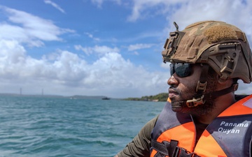 Army Security Cooperation Group–South train on Rigid Inflatable Boats in Panama