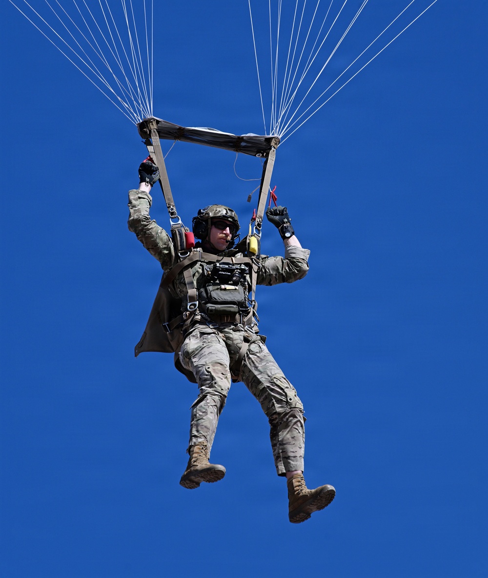 Military Free Fall Jumpmaster Course