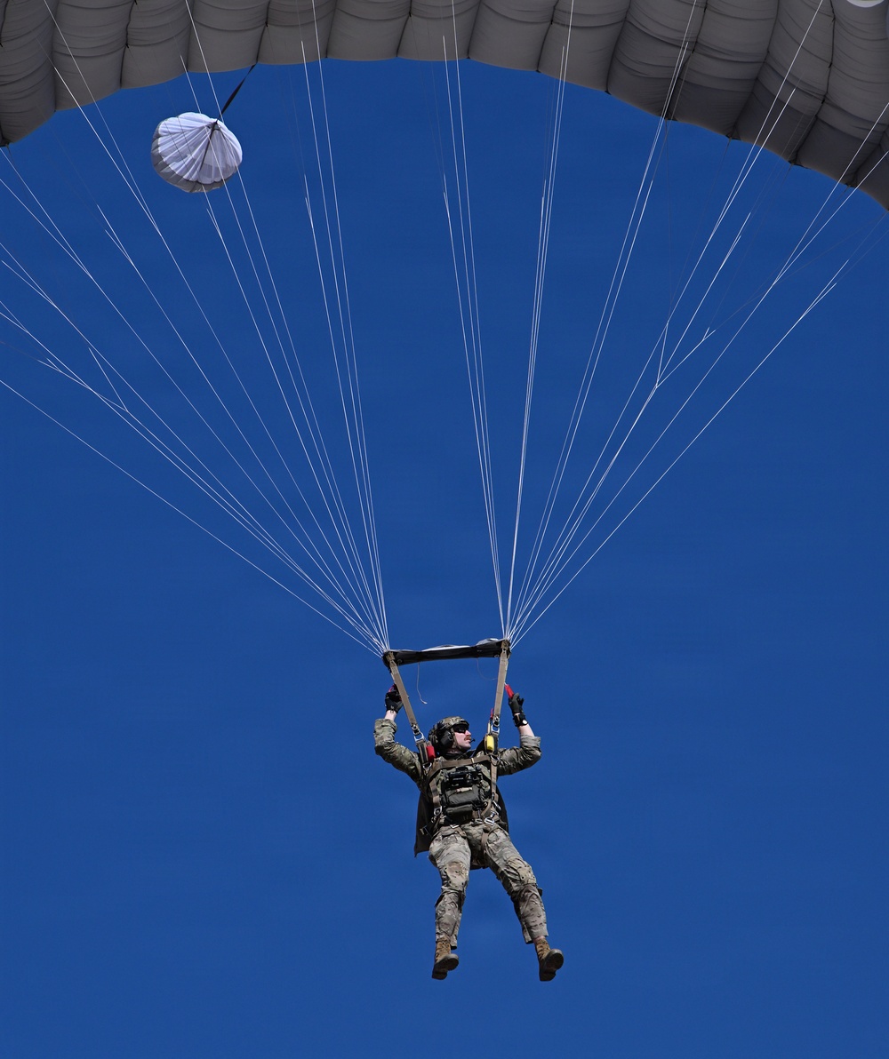 Military Free Fall Jumpmaster Course