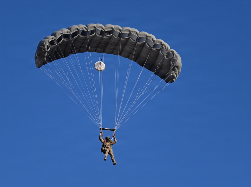 Military Free Fall Jumpmaster Training