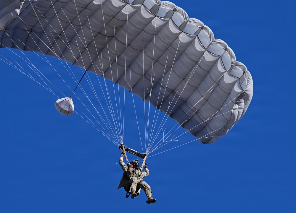 Military Free Fall Jumpmaster Training