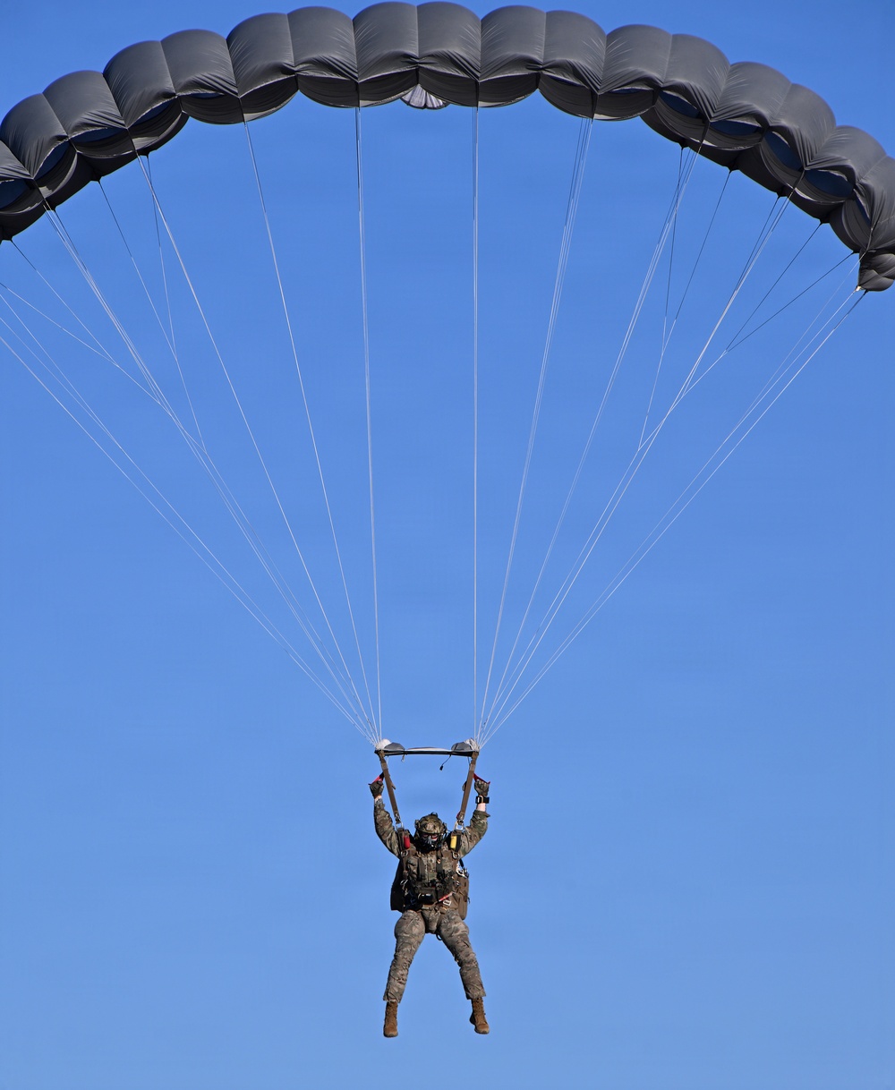 Military Free Fall Jumpmaster Training
