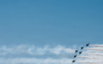 Thunderbirds Soar Over the Emerald Coast