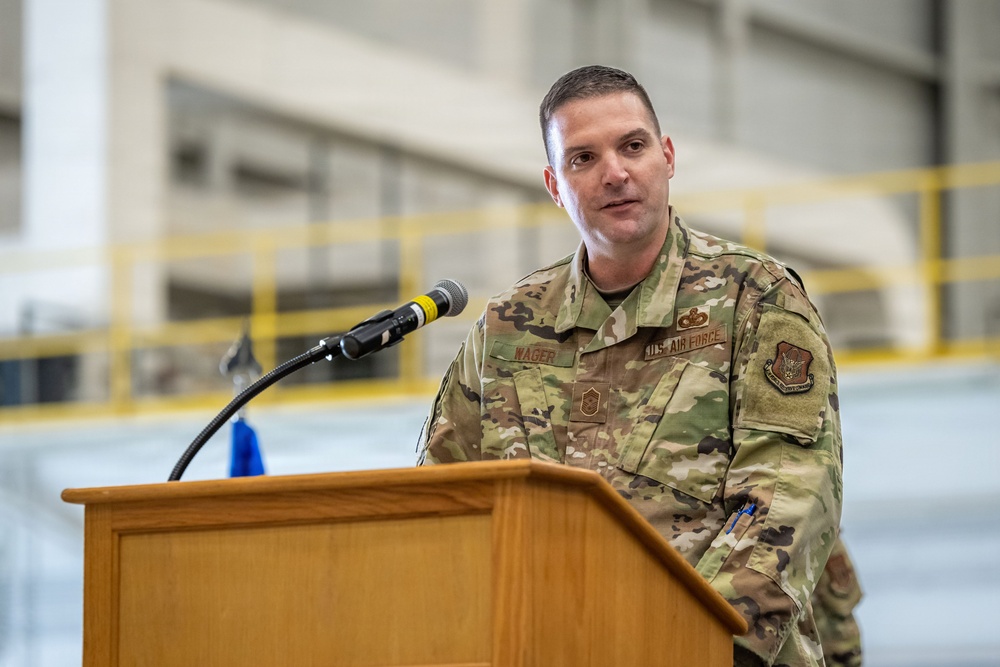 445th Airlift Wing welcomes new command chief
