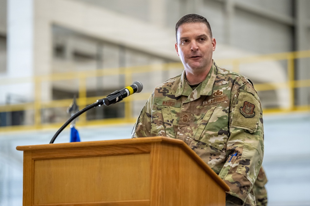445th Airlift Wing welcomes new command chief