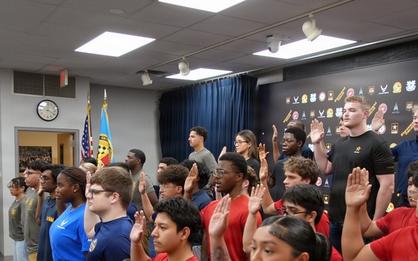 Applicants take the Oath of Enlistment