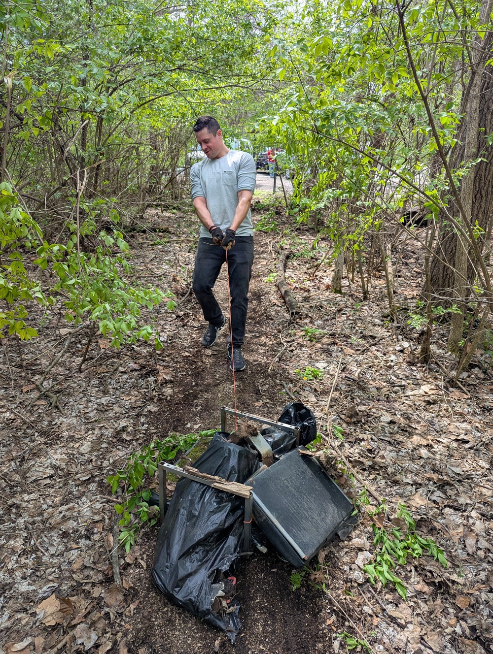 AFLCMC Training Directorate holds large-scale cleanup event