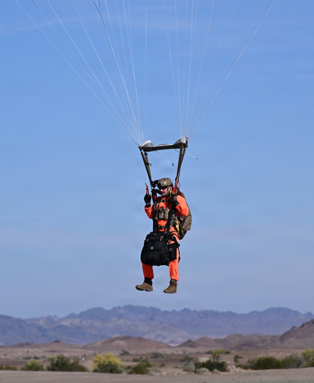 Military Free Fall Students Train at Proving Ground