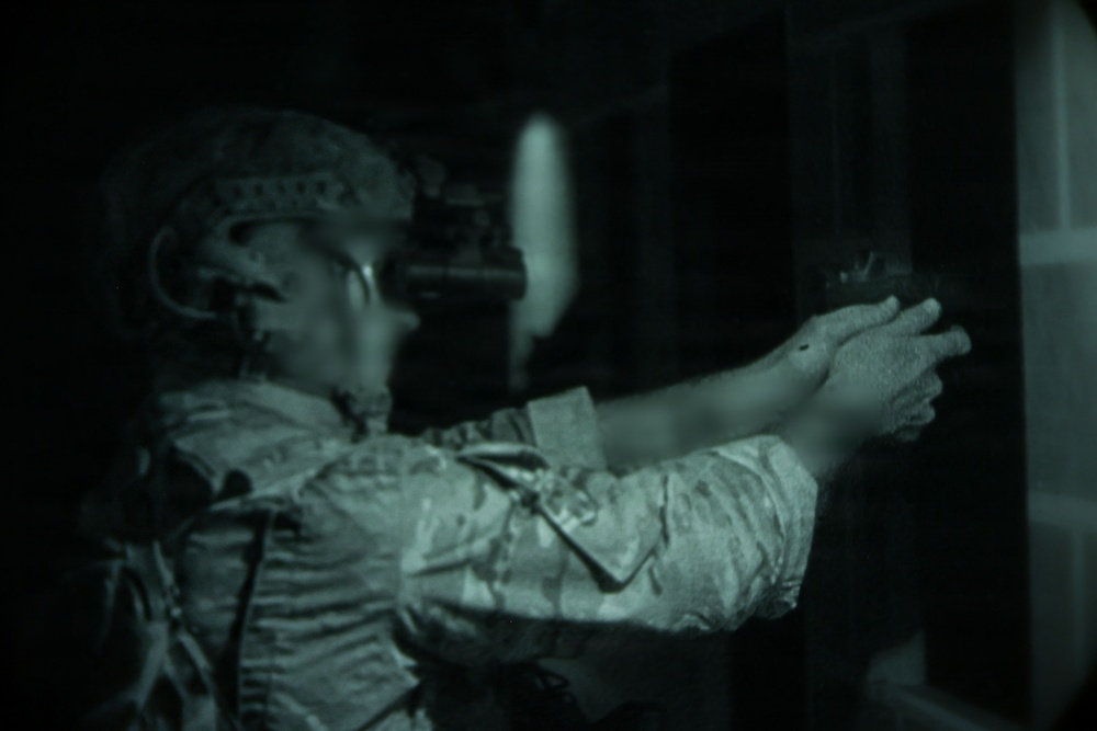 5th Special Forces Group (Airborne) conducts indoor range